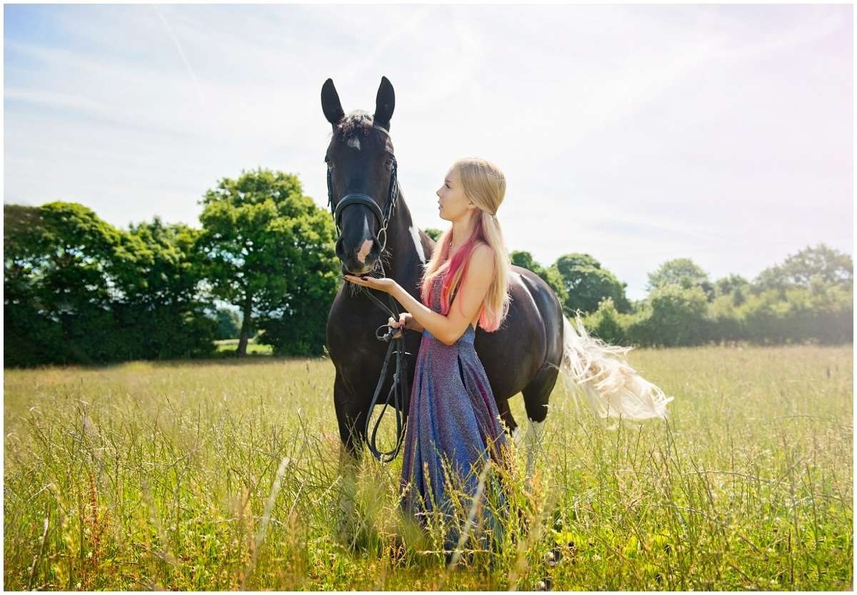 celebrating your prom - horse photoshoot